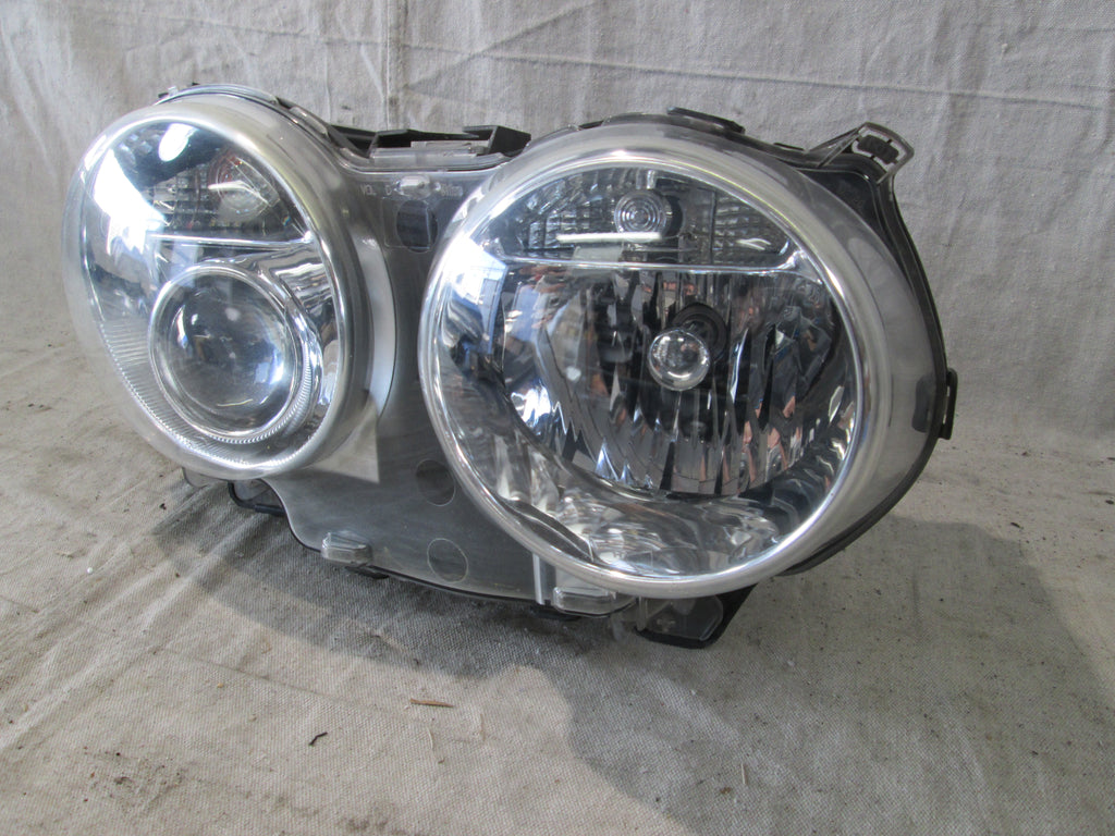 Jaguar XJ8 XJR Vanden Plas right side xenon headlight
