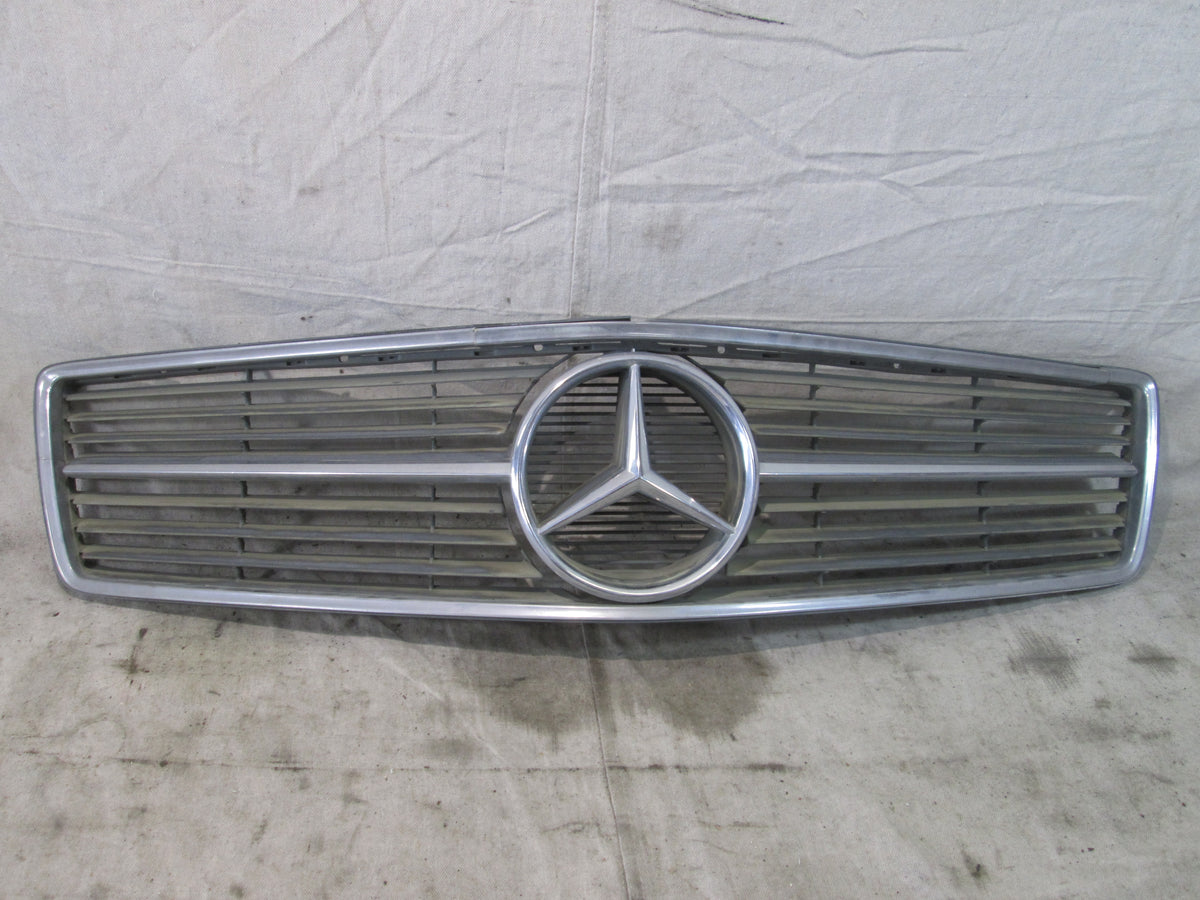 Mercedes W126 coupe 560SEC 380SEC 500SEC front grille BROKEN – Allums ...