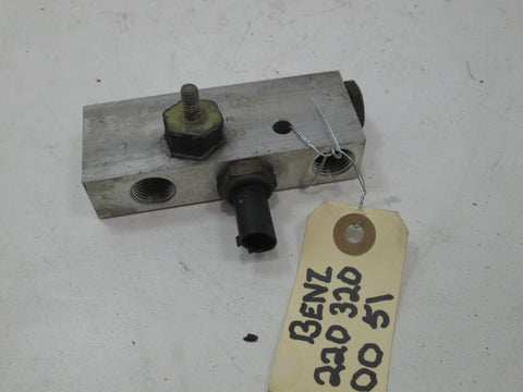 Mercedes W220 S600 S65 CL600 Suspension Pump Valve Block 2203200051 (USED)