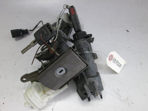 Audi A4  ignition lock cylinder with key door trunk 4B0905851