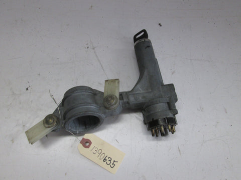 Volvo 240 244 242 245 ignition lock cylinder with key 1330535