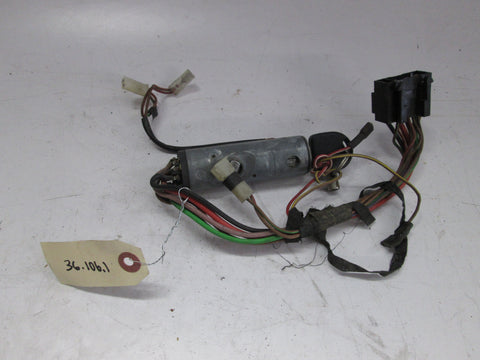 BMW E21 320il ignition lock with key 361061