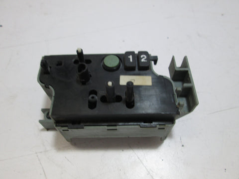 Mercedes W126 left front seat switch 0038202710