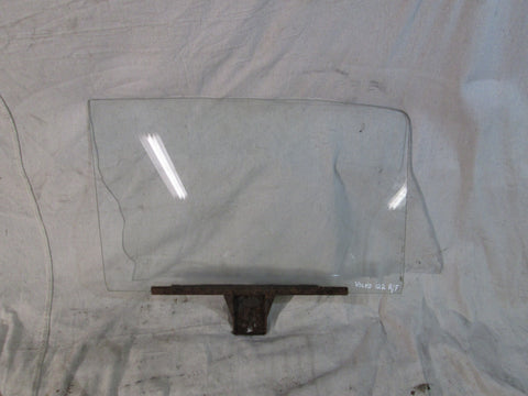 Volvo 122 coupe right front window glass