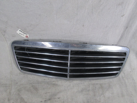 Mercedes W208 CLK320 CLK430 Front Grille 2088800085 (USED)