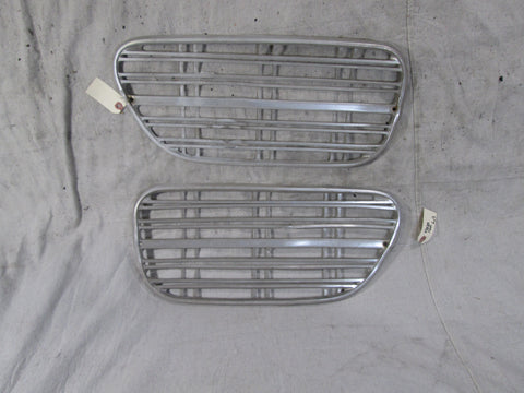 Vintage Volvo122 Amazon Front Grilles (USED)