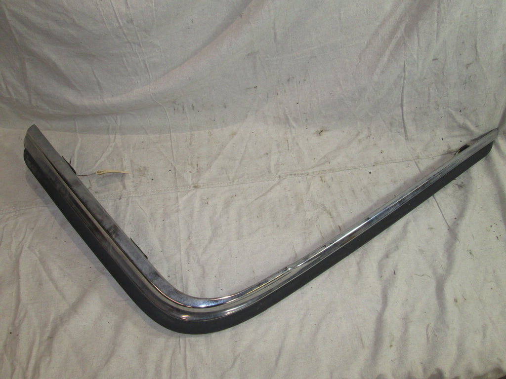 Mercedes W116 450SEL 300SE 300SD right rear bumper end upper trim ...