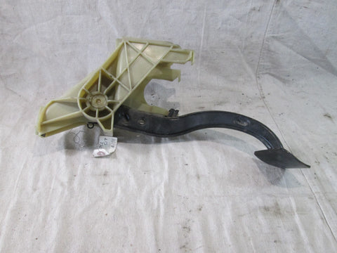 BMW E65 E66 745I 745LI 750Li Brake Pedal Assembly 35106752517 (USED)
