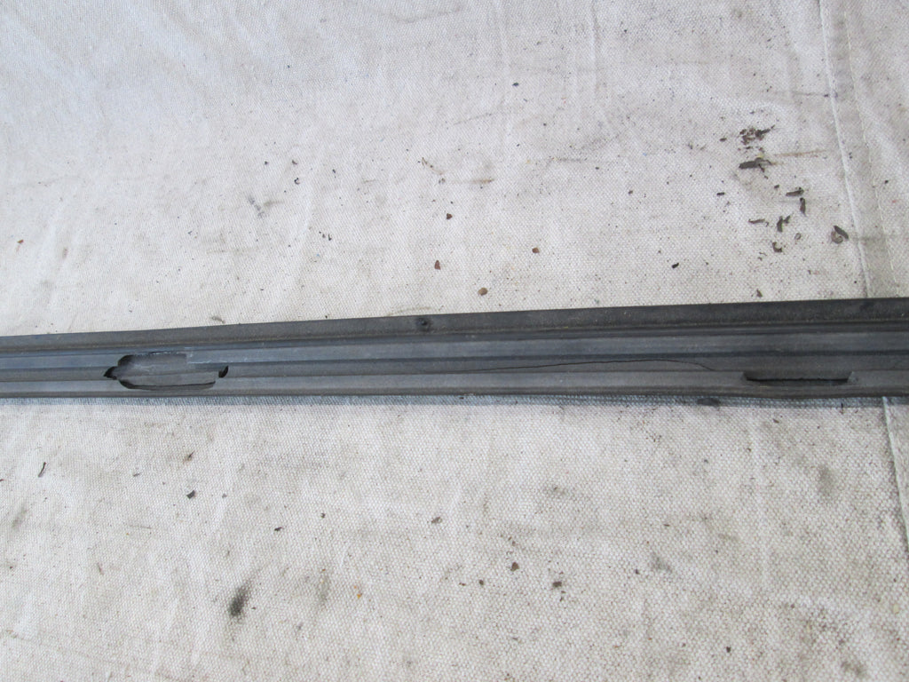 BMW E30 325i 325is 318i 325 convertible rocker cover trim molding #3 C ...