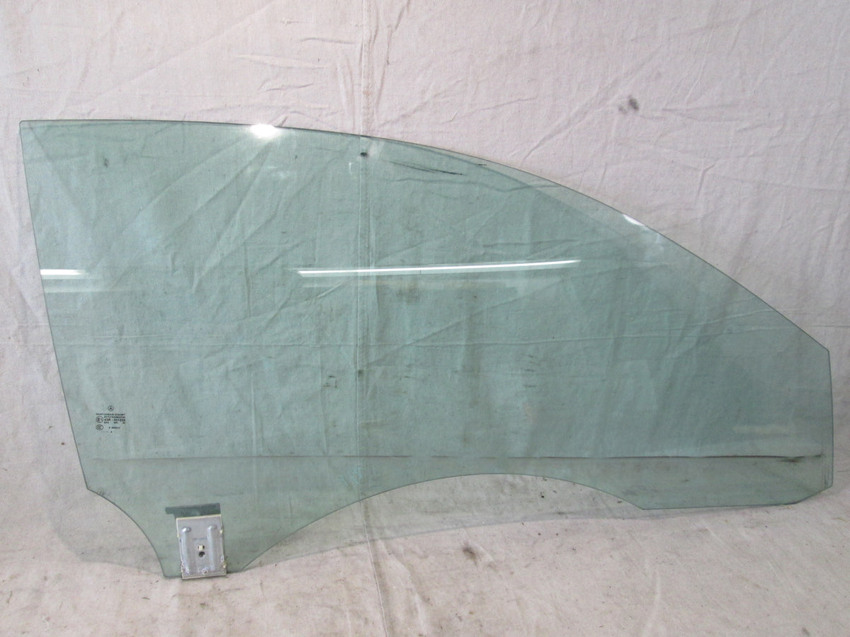 Mercedes W209 CLK 320 350 500 convertible right front door glass windo ...