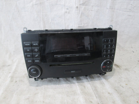 Mercedes W209 CLK320 CLK350 CLK500 Radio 2098701089 (USED)