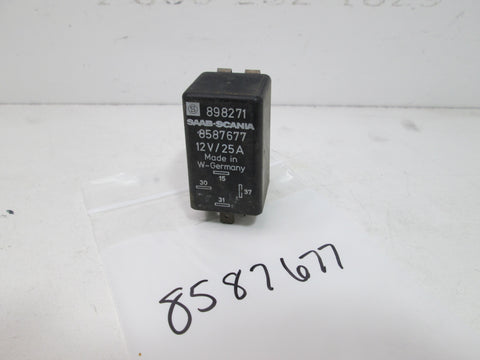 Saab Relay 8587677 (USED)