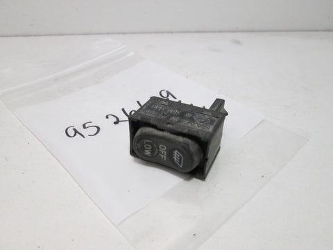 Saab electrical defrost switch 9526609 (USED)