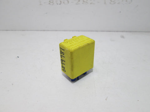 Volvo wiper relay 6849781