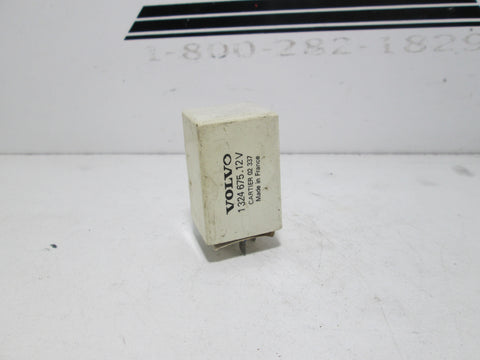 Volvo defrost relay 1324675