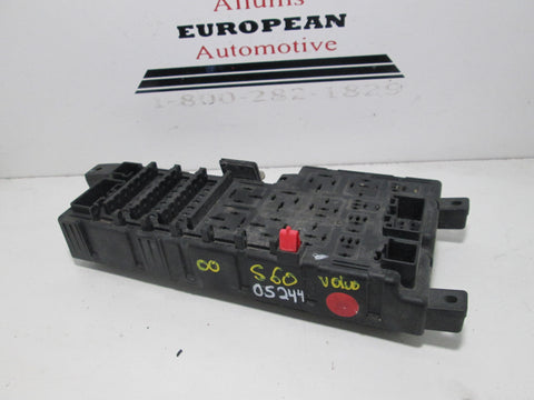 Volvo fuse relay junction box 9452993