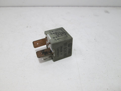 Volkswagen Audi relay 191906383 (USED)