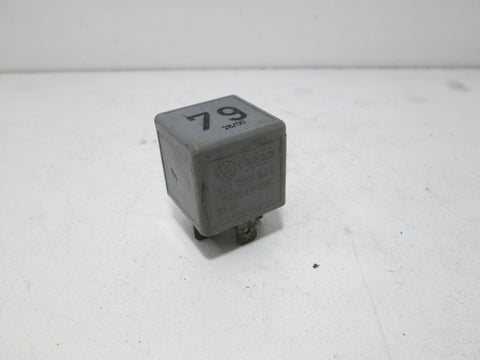 Volkswagen Audi relay 191927841 (USED)