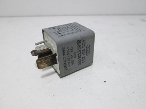 Volkswagen Audi relay 4D0951253 (USED)