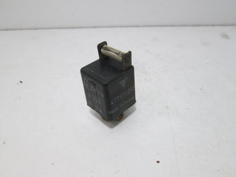 Volkswagen Audi relay 477951253 (USED)