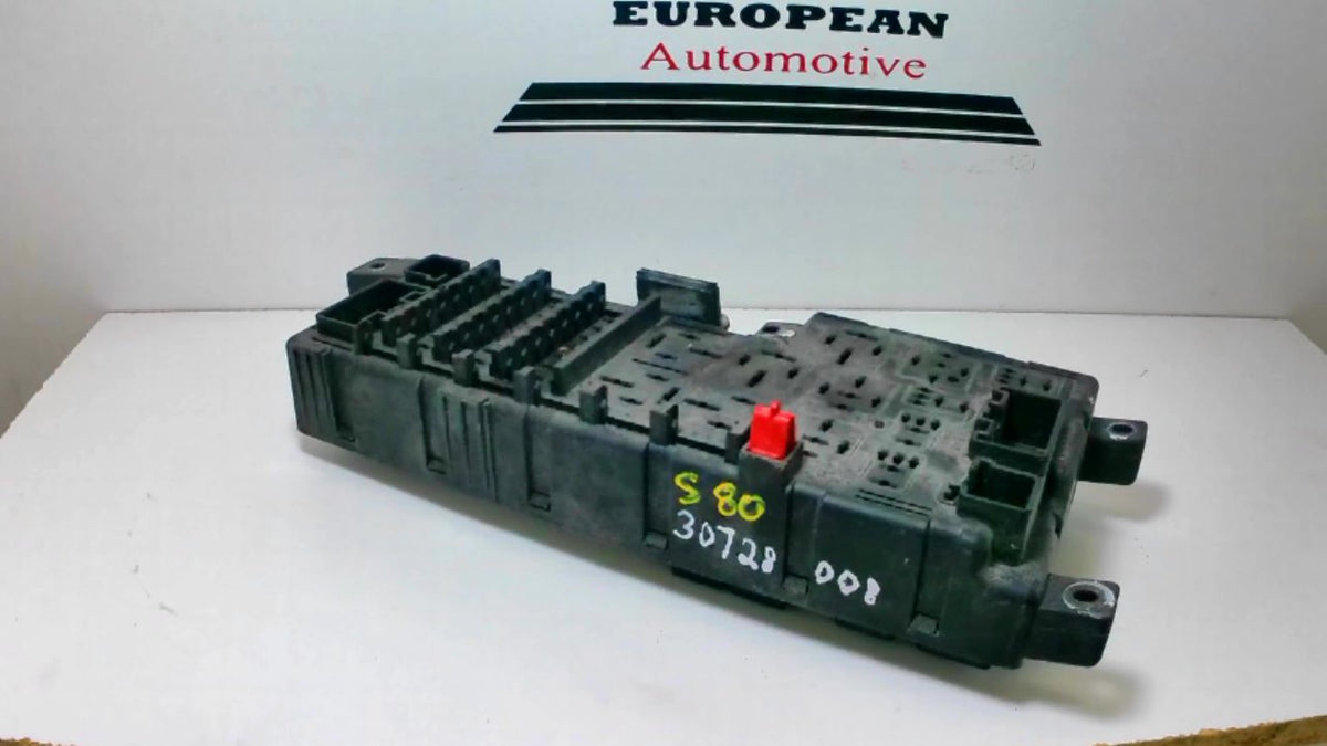 Volvo fuse rely junction box 30728008 – Allums Imports