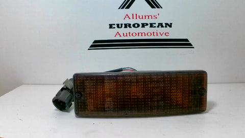 Jaguar XJ6 93-94 right side turn signal light DBC2046