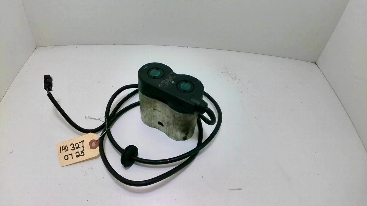 Mercedes W140 right side hydraulic suspension valve 1403270725 Allums Imports