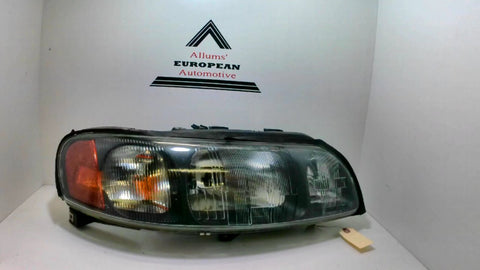 Volvo S60 01-05 Right Head Light 8693584 (USED)
