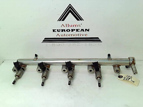 Jaguar Range Rover fuel rail with injectors BB5E-9F797-BC  0261555115