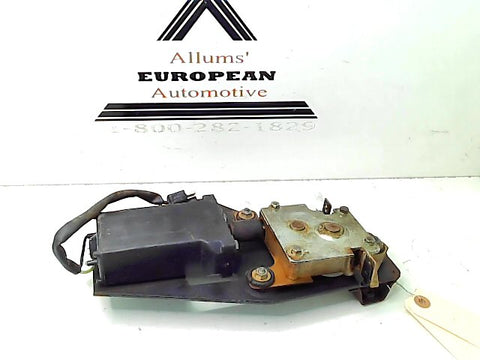 Mercedes W116 450SEL 450SE sunroof motor 0008202807