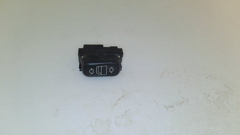Mercedes switch 2108200210