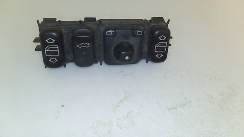 Mercedes switch 2088205910 (USED)