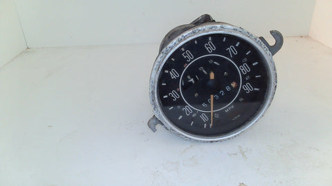 Vintage Volkswagen Beetle 12V Speedo Head #11 (USED)