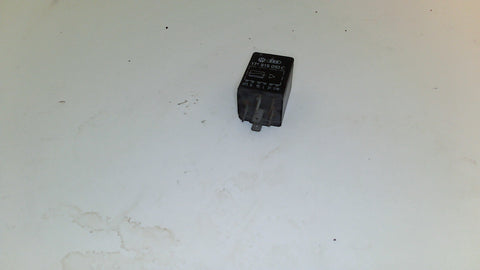 Audi Volkswagen Relay 171919092C (USED)