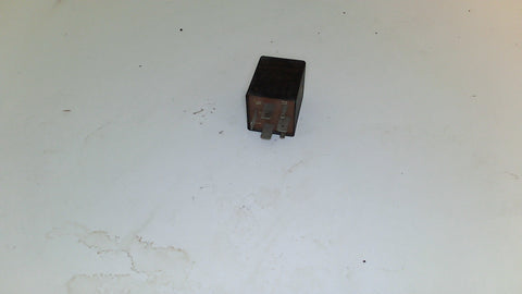 Audi Volkswagen Relay 433907385F (USED)