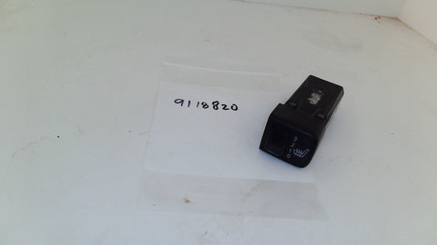 Saab Seat Heater Switch 9118820 (USED)