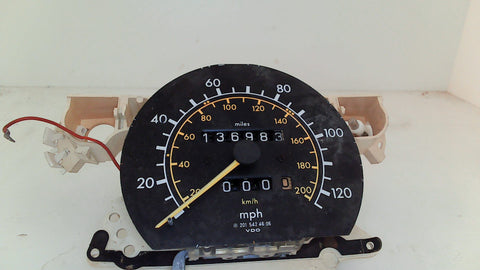 Mercedes Speedometer 2015424606 (USED)