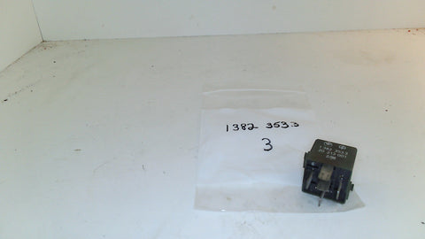 BMW Relay 1742690 (USED)