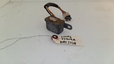 Jaguar DAC2528 Lucas 73209A Relay (USED)