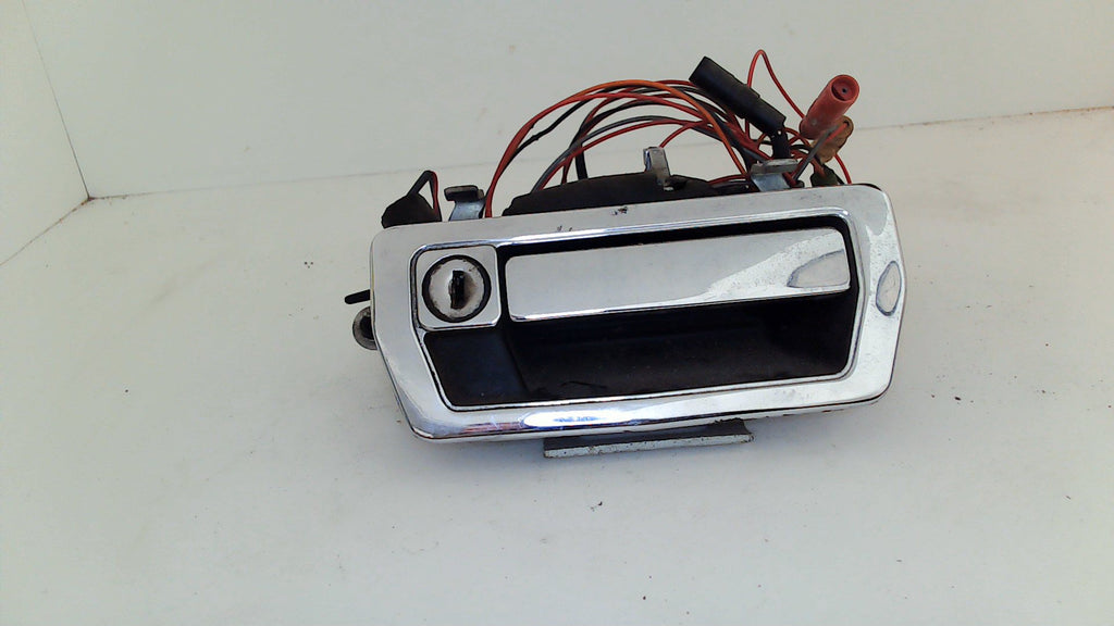 日本最大のブランド Right 88-89 XJ6 Jaguar Front (USED Handle Door Outer トイガン