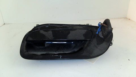 Volvo S60 01-09 S80 99-03 XC70 03-07 V70 01-07 Left Front Outer Door Handle w/key (USED)