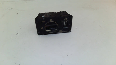 Volvo 760 88-89 Head Light Switch 3515931 (USED)