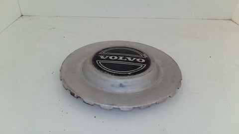 Volvo Vintage 240 Metal w/Turbine 14" Wheel Center Cap (USED)