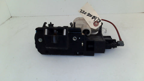 Mercedes W220 S500 S430 S600 00-06 Trank Latch Upper Portion (USED)