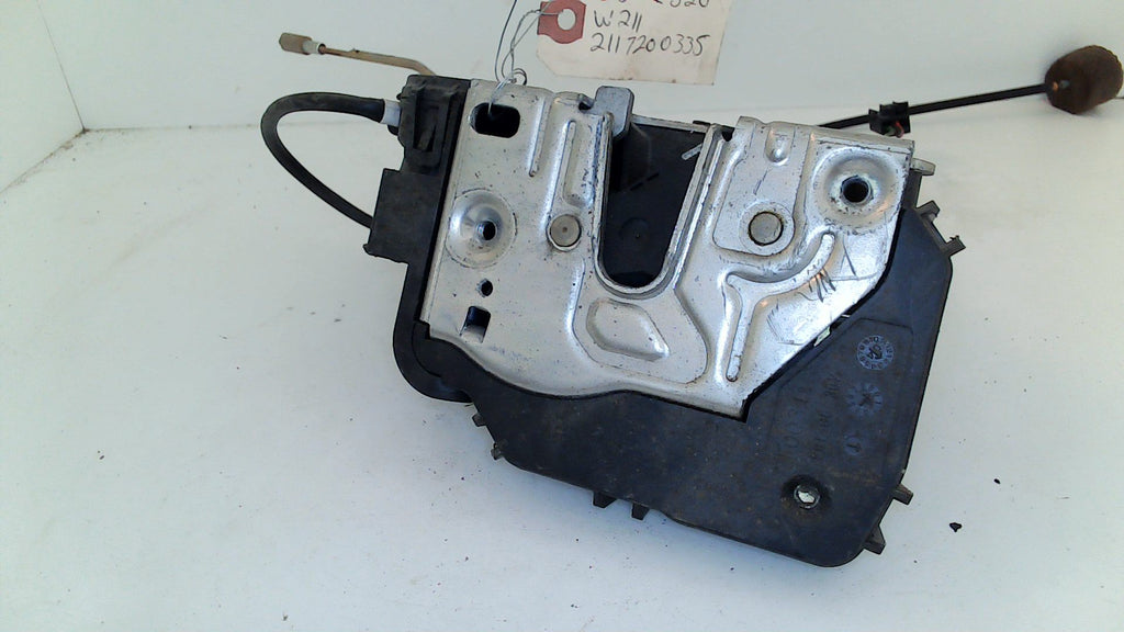 Mercedes W211 E320 E350 E500 03-06 Left Front Door Latch