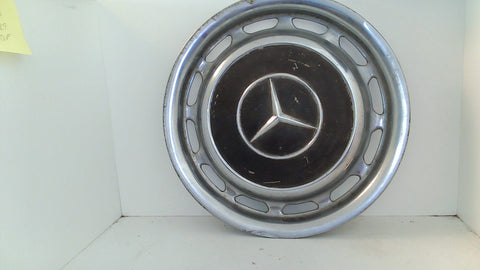 Mercedes Hub Cap 14" steel Wheel #7 (USED)