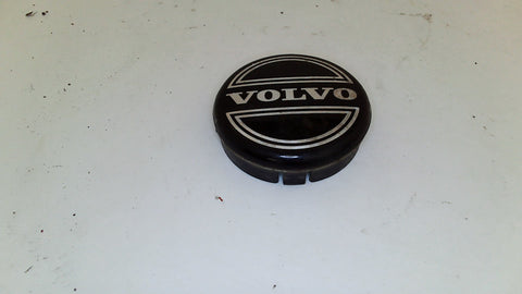 Volvo Plastic Center Cap 3546923 (USED)