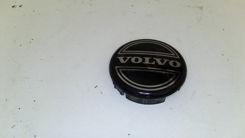 Volvo Plastic Center Cap 9472026 (USED)