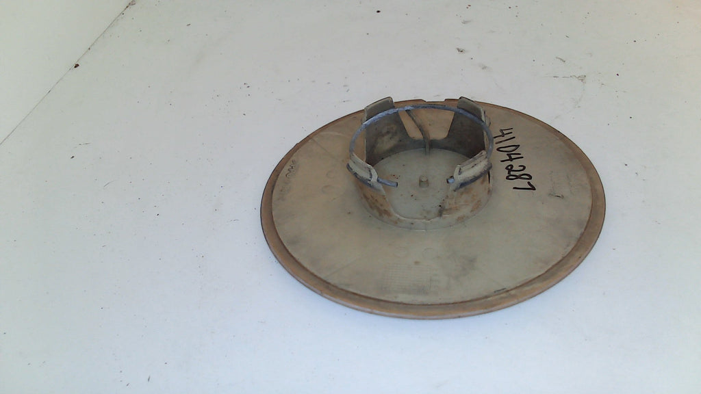 Vintage Saab Plastic Center Cap 4104287 (USED) – Allums Imports