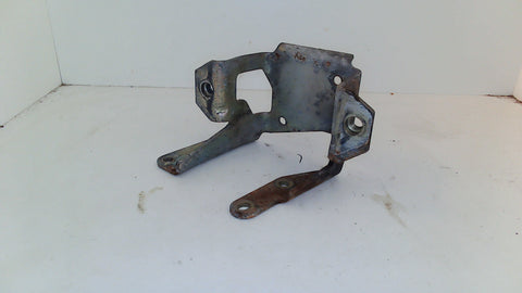 SAAB Engine Bracket Engine Mount 900 16v (USED)